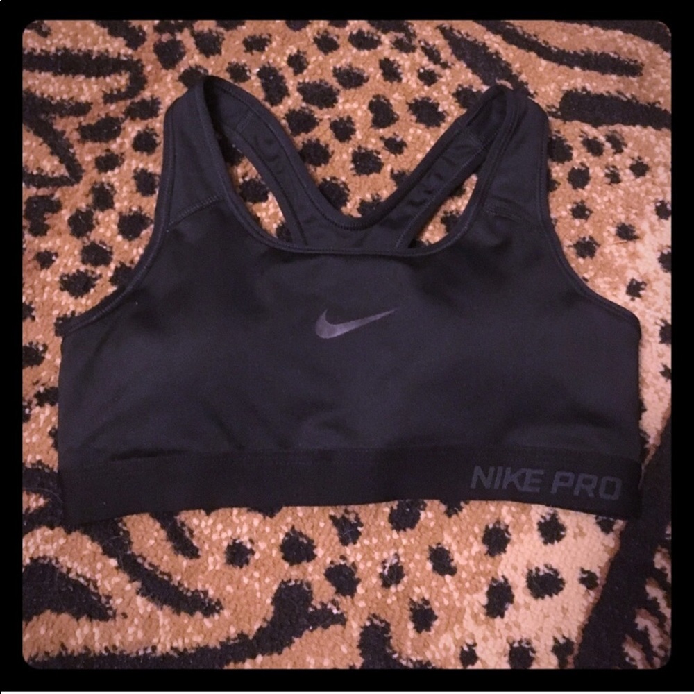 Nike Pro Sports Bra